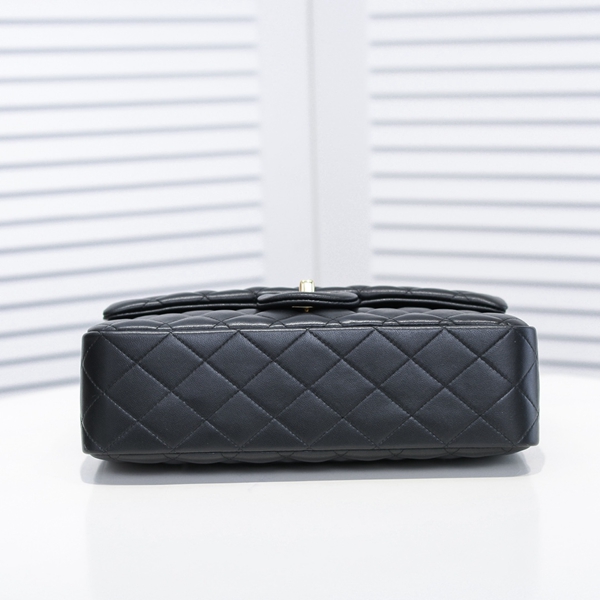 シャネルバッグ側面デザイン